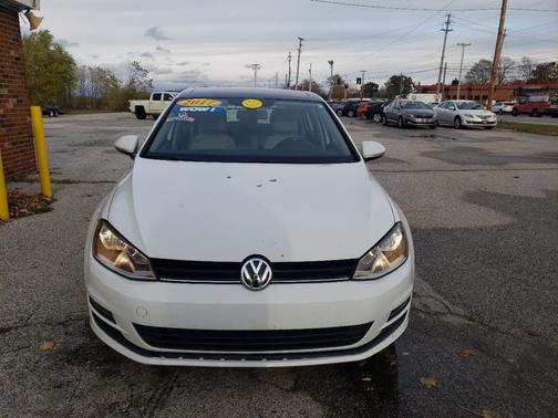 2017 Volkswagen Golf TSI SE 4-Door