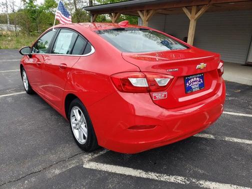 Red 2016 Chevrolet Cruze LT Auto