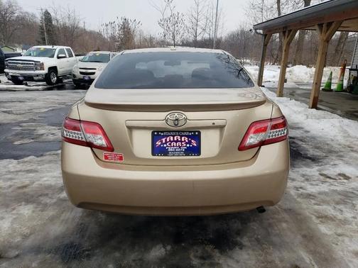 2010 Toyota Camry LE