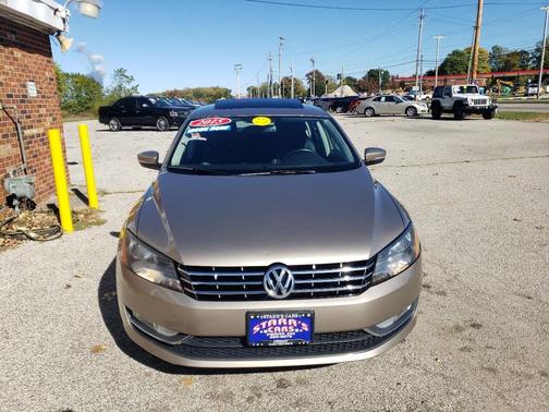 2015 Volkswagen Passat 1.8T Auto SEL Premium