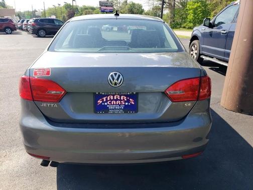 Gray 2014 Volkswagen Jetta Auto SE w/Connectivity
