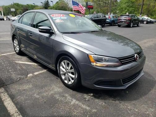 Gray 2014 Volkswagen Jetta Auto SE w/Connectivity