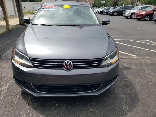 Gray 2014 Volkswagen Jetta Auto SE w/Connectivity
