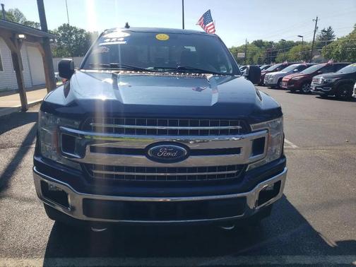 Blue 2018 Ford F-150 XLT