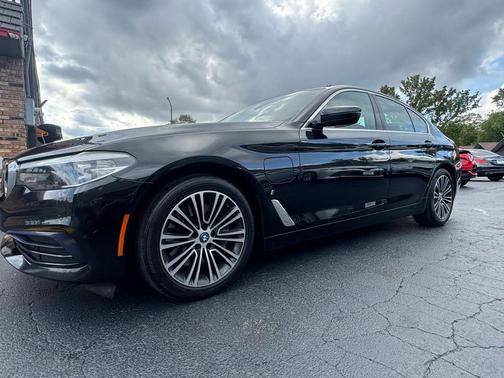 2019 BMW 530e xDrive iPerformance