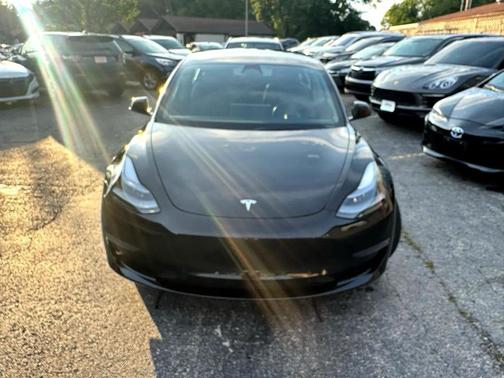 2022 Tesla Model 3 Standard Range