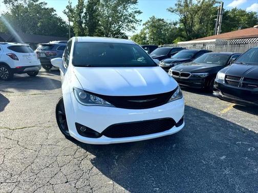 2018 Chrysler Pacifica Touring Plus