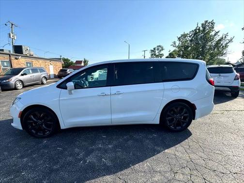 2018 Chrysler Pacifica Touring Plus