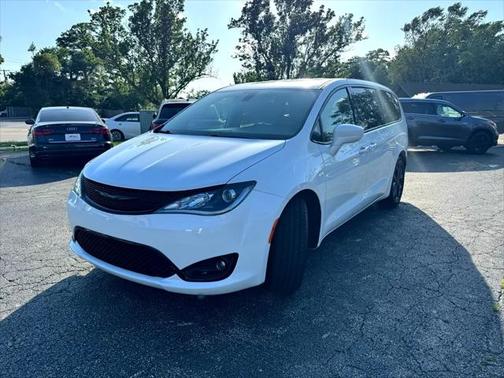 2018 Chrysler Pacifica Touring Plus