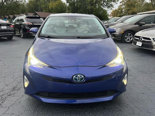2016 Toyota Prius Three Touring