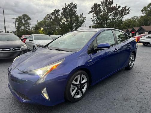 2016 Toyota Prius Three Touring