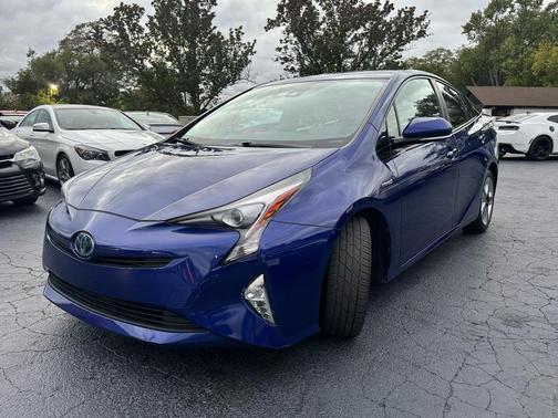 2016 Toyota Prius Three Touring