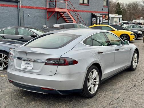 2014 Tesla Model S 85