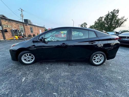2018 Toyota Prius Three Touring