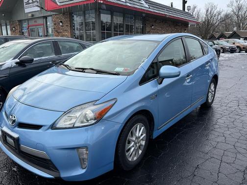 2014 Toyota Prius Plug-in Base