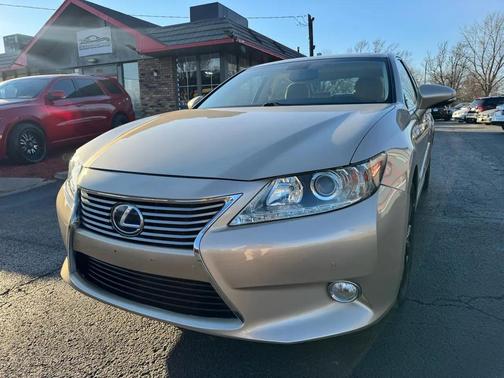 2013 Lexus ES 300h Base