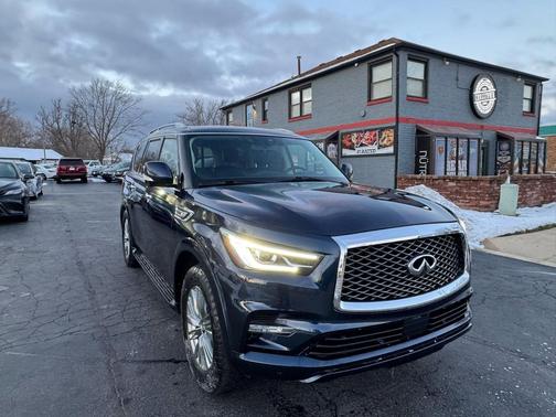 2021 INFINITI QX80 Luxe