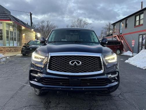 2021 INFINITI QX80 Luxe
