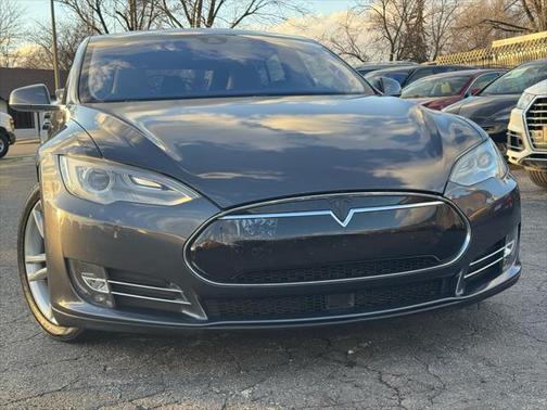 2015 Tesla Model S 85D