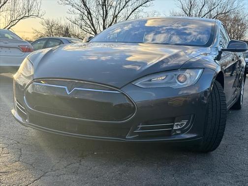 2015 Tesla Model S 85D