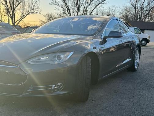 2015 Tesla Model S 85D
