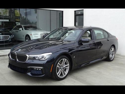 2017 BMW 740 740i Sedan
