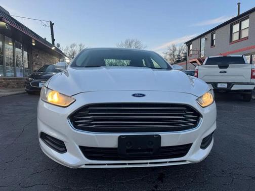 2015 Ford Fusion Hybrid SE