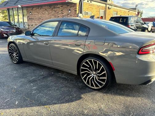 2017 Dodge Charger SXT