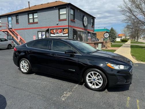 2019 Ford Fusion Hybrid SE