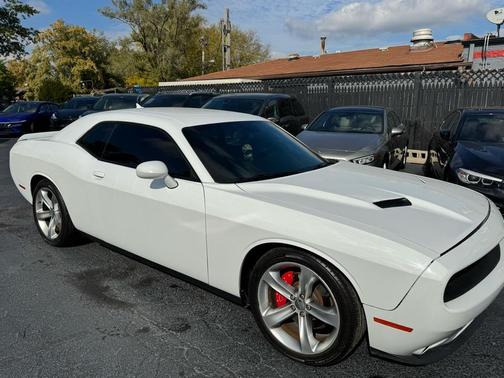 2017 Dodge Challenger SXT