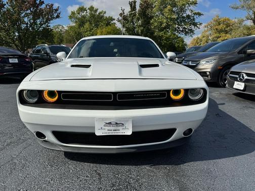 2017 Dodge Challenger SXT