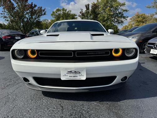 2017 Dodge Challenger SXT