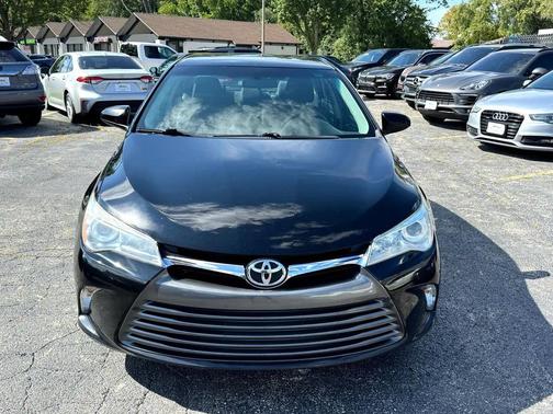 2016 Toyota Camry SE w/Special Edition Pkg