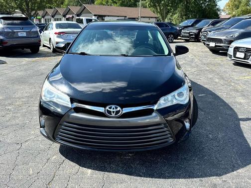 2016 Toyota Camry SE w/Special Edition Pkg