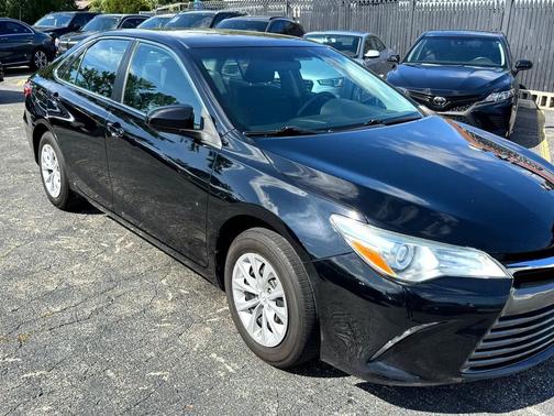 2016 Toyota Camry SE w/Special Edition Pkg