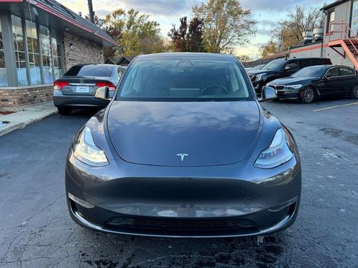 2024 Tesla Model Y Long Range Dual Motor All-Wheel Drive