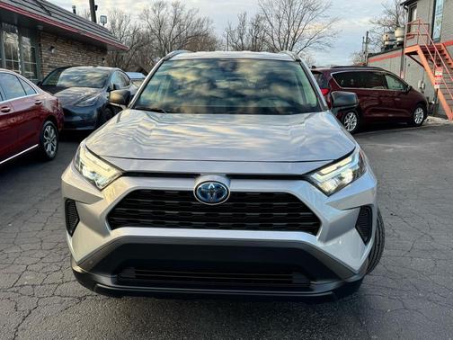 2024 Toyota RAV4 Hybrid LE