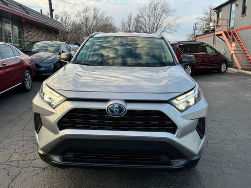 2024 Toyota RAV4 Hybrid LE