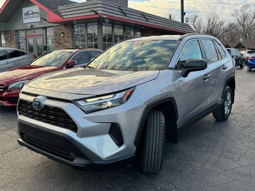 2024 Toyota RAV4 Hybrid LE
