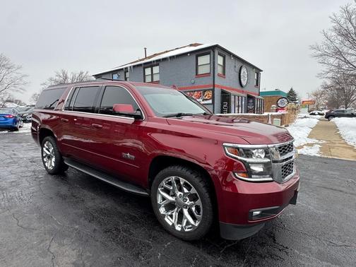 2017 Chevrolet Suburban LT