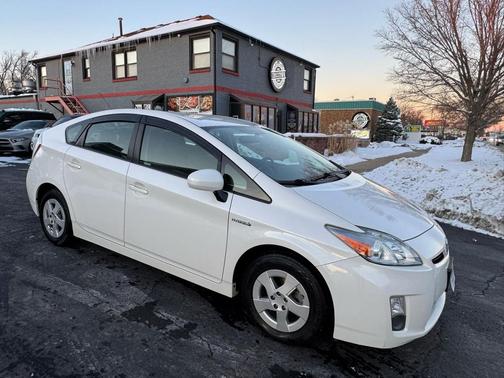 2010 Toyota Prius III