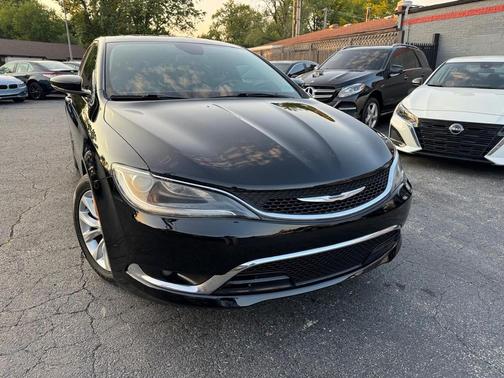 2016 Chrysler 200 C