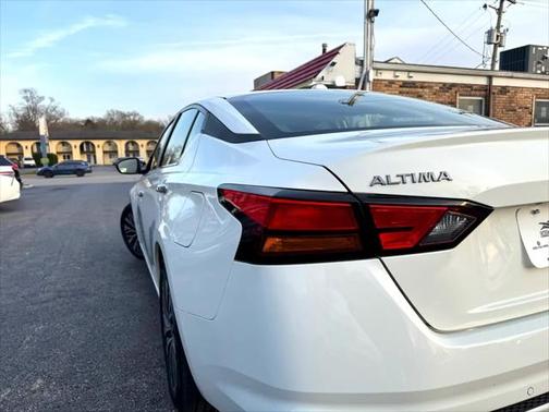 2025 Nissan Altima SV FWD