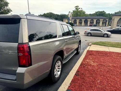 2018 Chevrolet Suburban LT