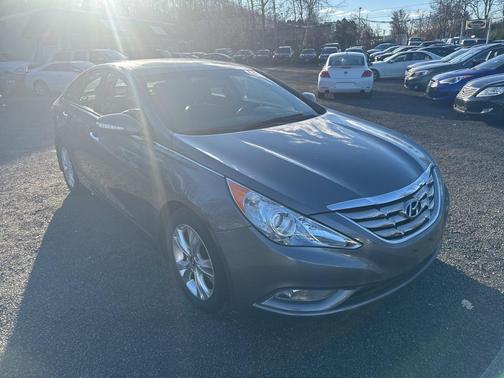 2013 Hyundai SONATA Limited