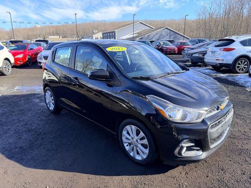 2017 Chevrolet Spark 1LT