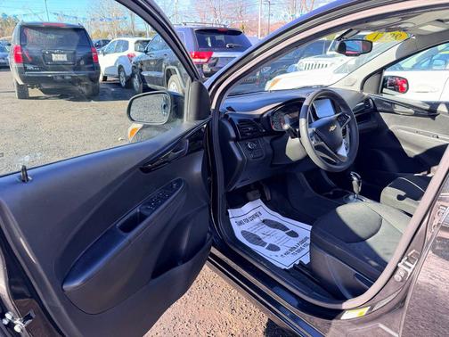 2017 Chevrolet Spark 1LT