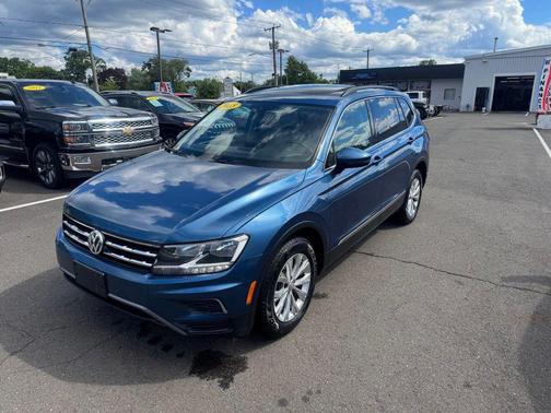 Silk Blue Metallic 2018 Volkswagen Tiguan 2.0T SE 4MOTION