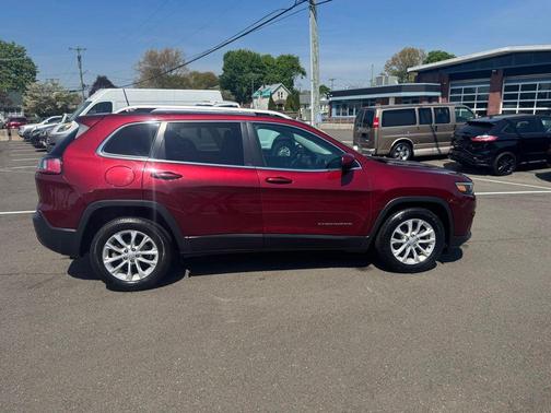 Velvet Red Pearlcoat 2019 Jeep Cherokee Latitude