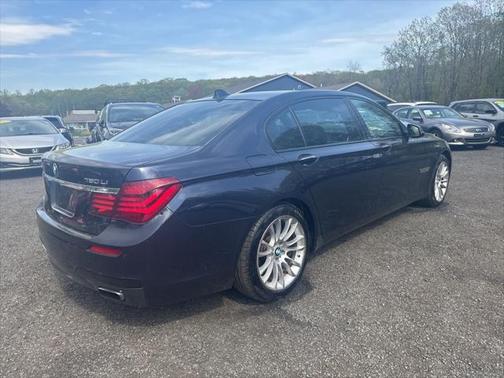 2013 BMW 750 Li xDrive